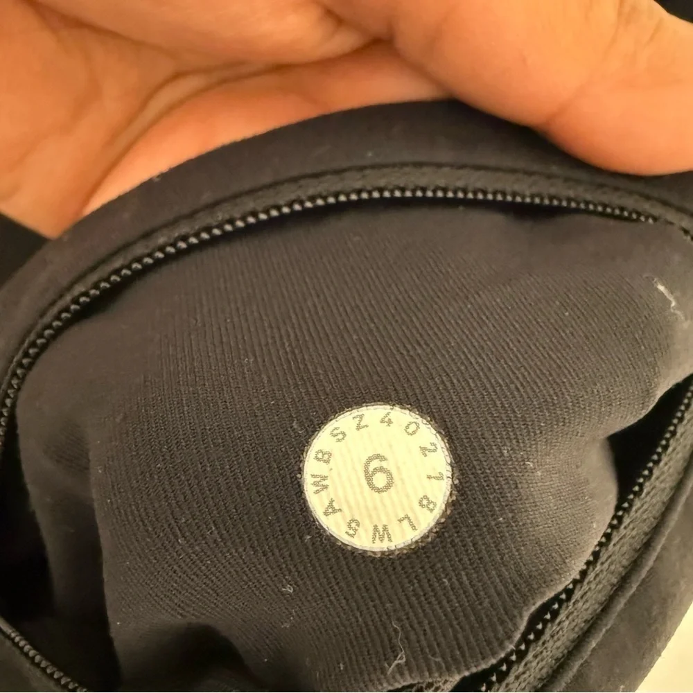 Lululemon Speed Up Tight *Full-On Luxtreme 28" size 6 - Picture 14 of 14
